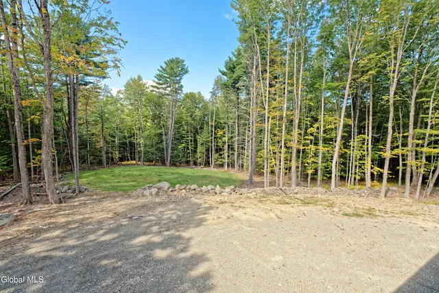 $649,900 | 517 Madonna Lake Road, Grafton, NY 12052