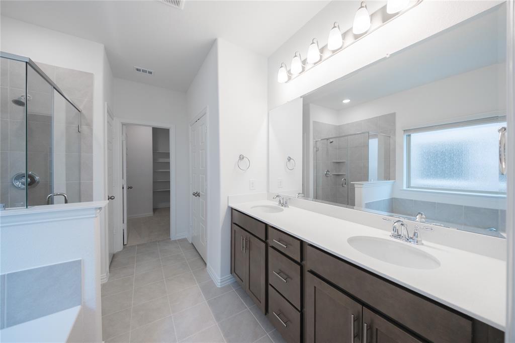 2501 Freeman Street Anna, TX 75409 - Photo 10 of 32 Primary Bathroom