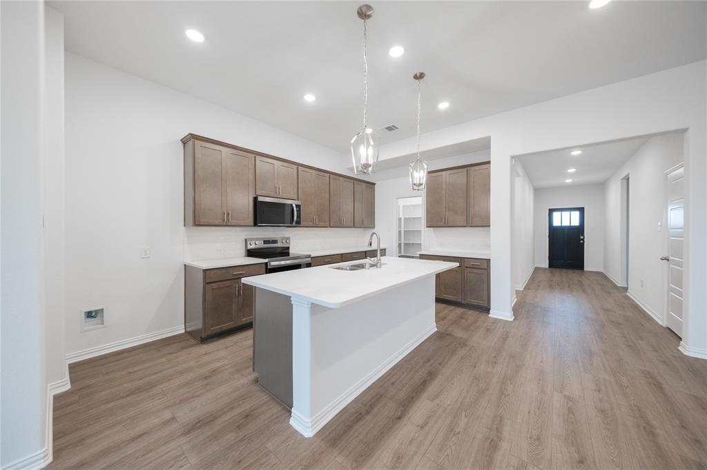 2501 Freeman Street Anna, TX 75409 - Photo 3 of 32 Kitchen