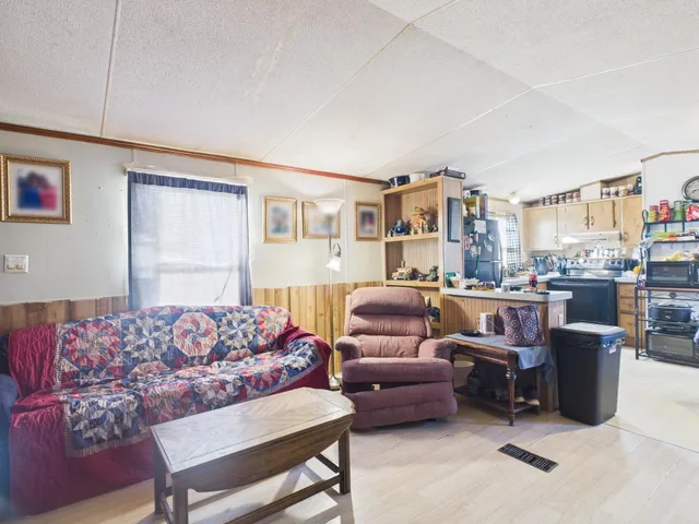 $89,000 | 54 Edwards Street, Colebrook, NH 03576