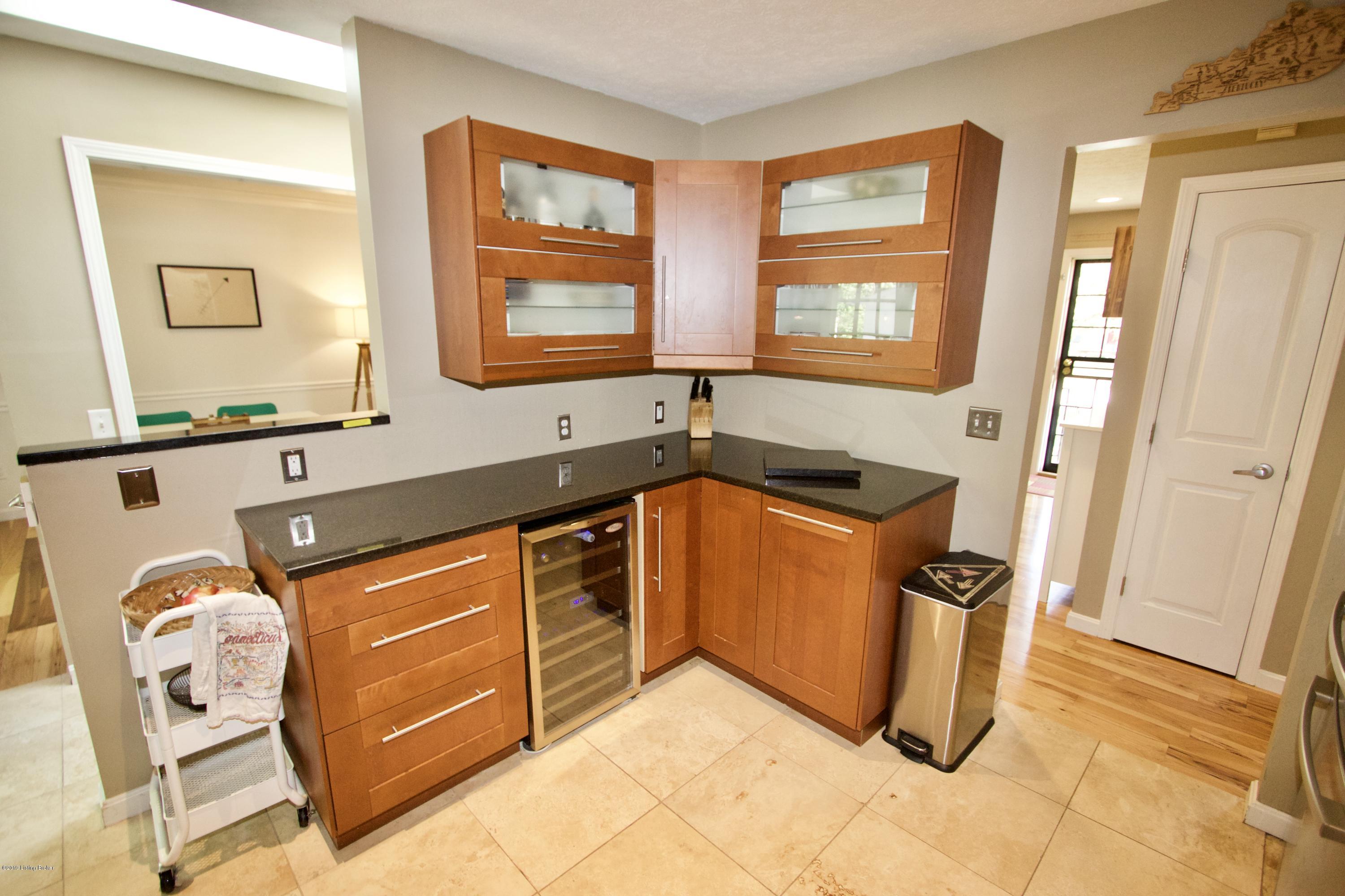 6603 Tottenham Road Louisville, KY 40207 - Photo 15 of 63 fullsizeoutput_2d8c