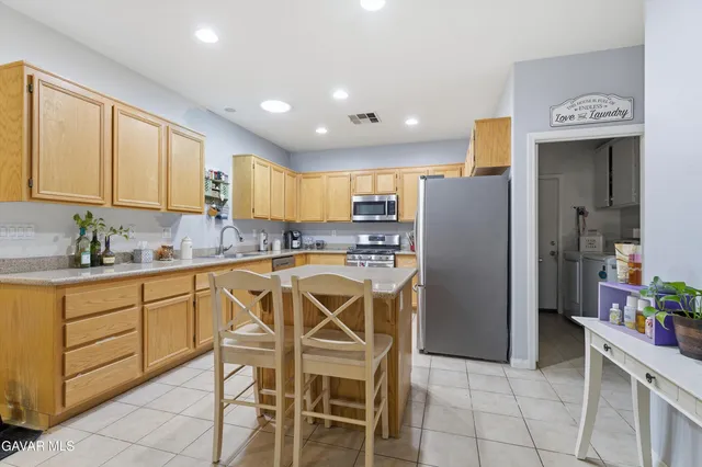 $490,000 | 44128 Westridge Drive, Lancaster, CA 93536