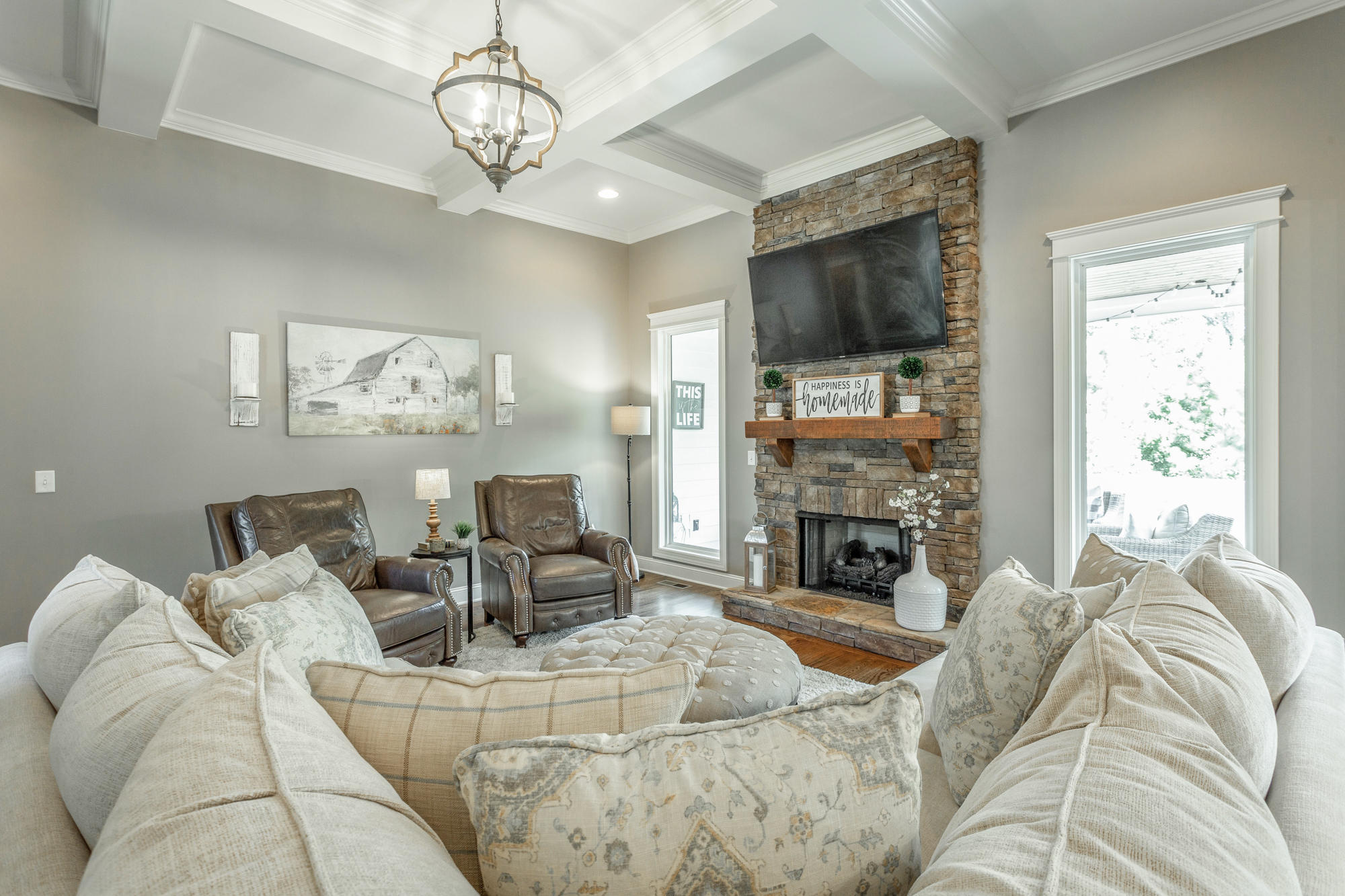 715 Live Oak Road Ringgold, GA 30736 - Photo 11 of 66 Living room