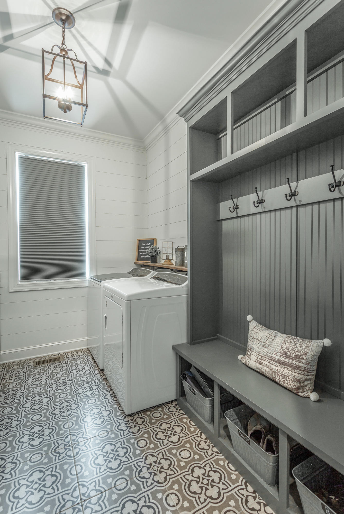 715 Live Oak Road Ringgold, GA 30736 - Photo 17 of 66 Laundry Room