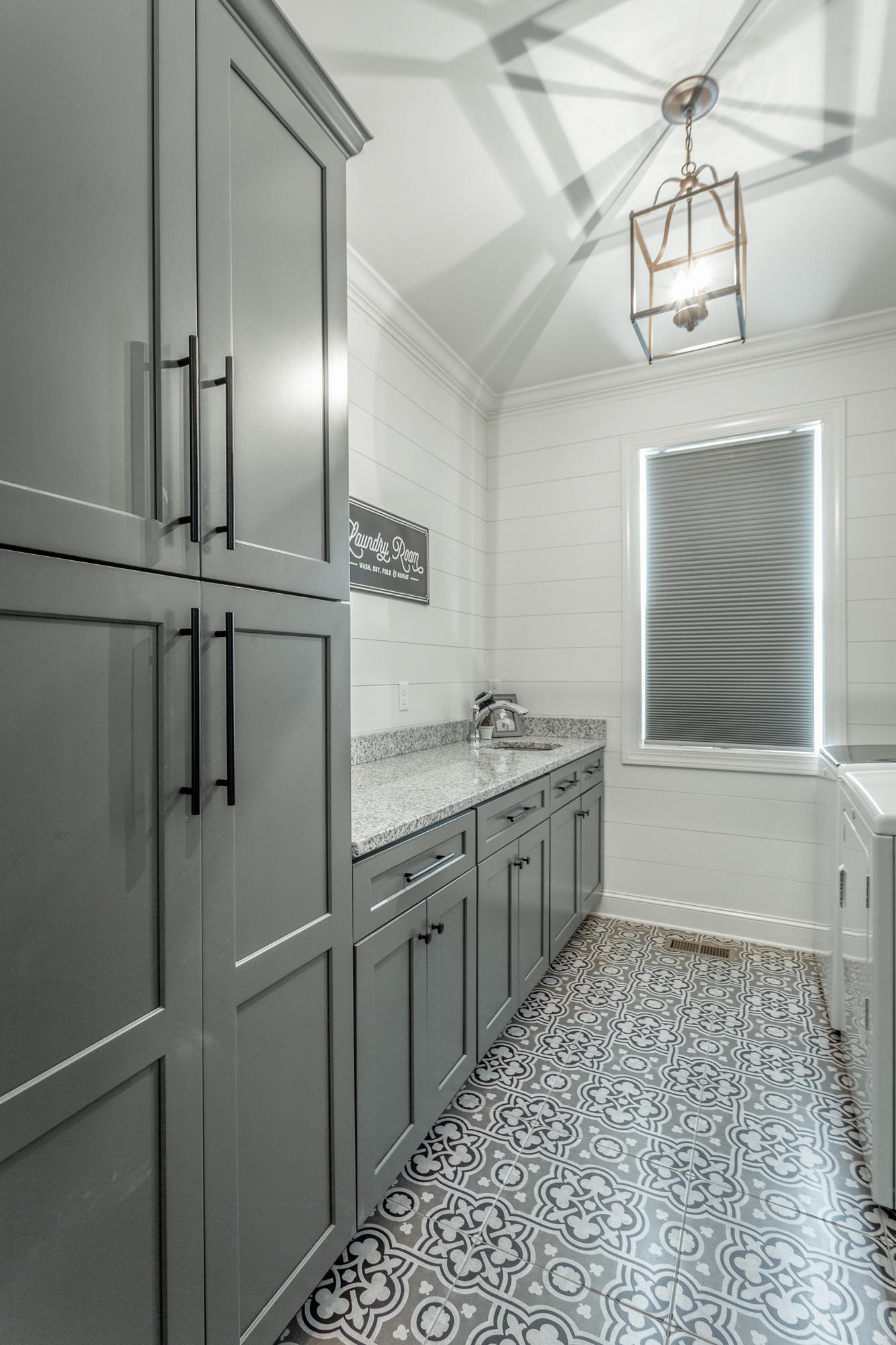 715 Live Oak Road Ringgold, GA 30736 - Photo 18 of 66 Laundry Room
