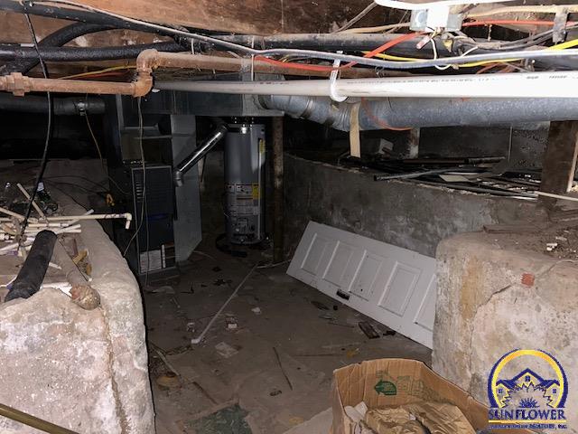 216 Southeast Lake Street Topeka, KS 66607 - Photo 13 of 17