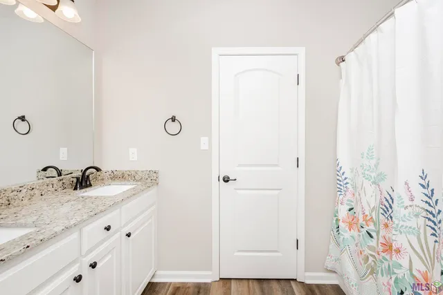 $2,000 | 2800 South Roth Avenue, Gonzales, LA 70737