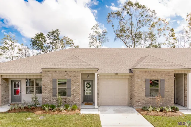 $2,000 | 2800 South Roth Avenue, Gonzales, LA 70737