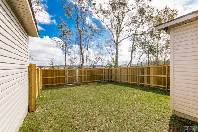 $2,000 | 2800 South Roth Avenue, Gonzales, LA 70737