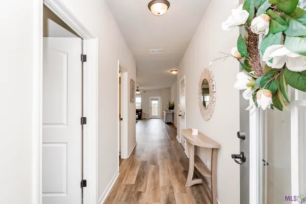 $2,250 | 2800 South Roth Avenue, Gonzales, LA 70737