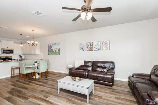 $2,250 | 2800 South Roth Avenue, Gonzales, LA 70737