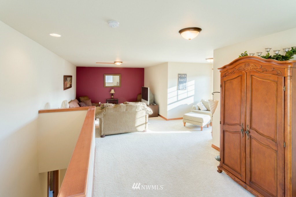 17829 20th Avenue Southeast Bothell, WA 98012 - Photo 10 of 25