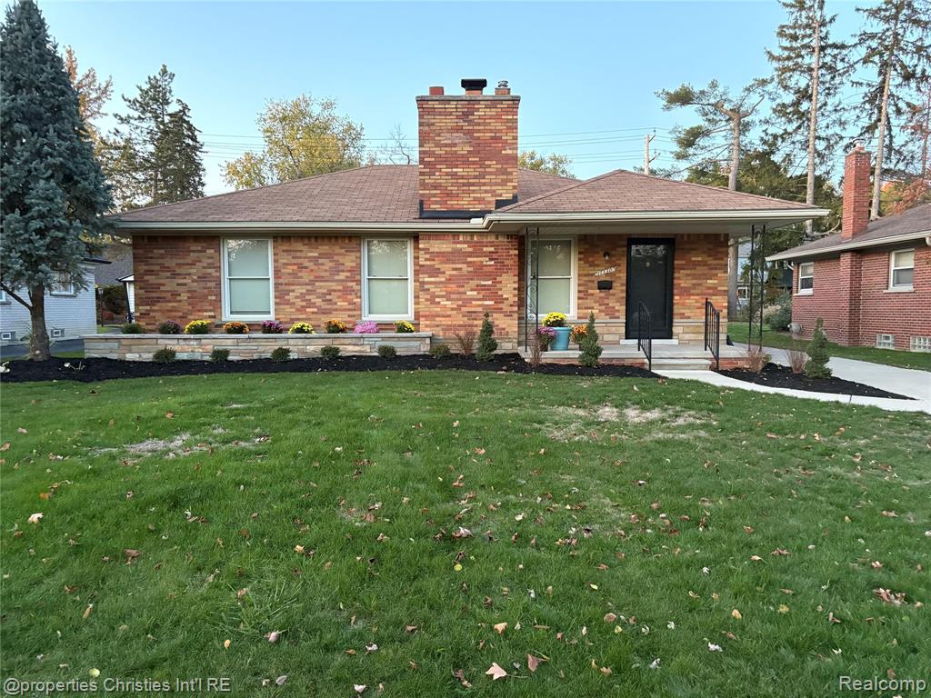 17330 Beverly Road Beverly Hills, MI 48025 - Photo 1 of 24