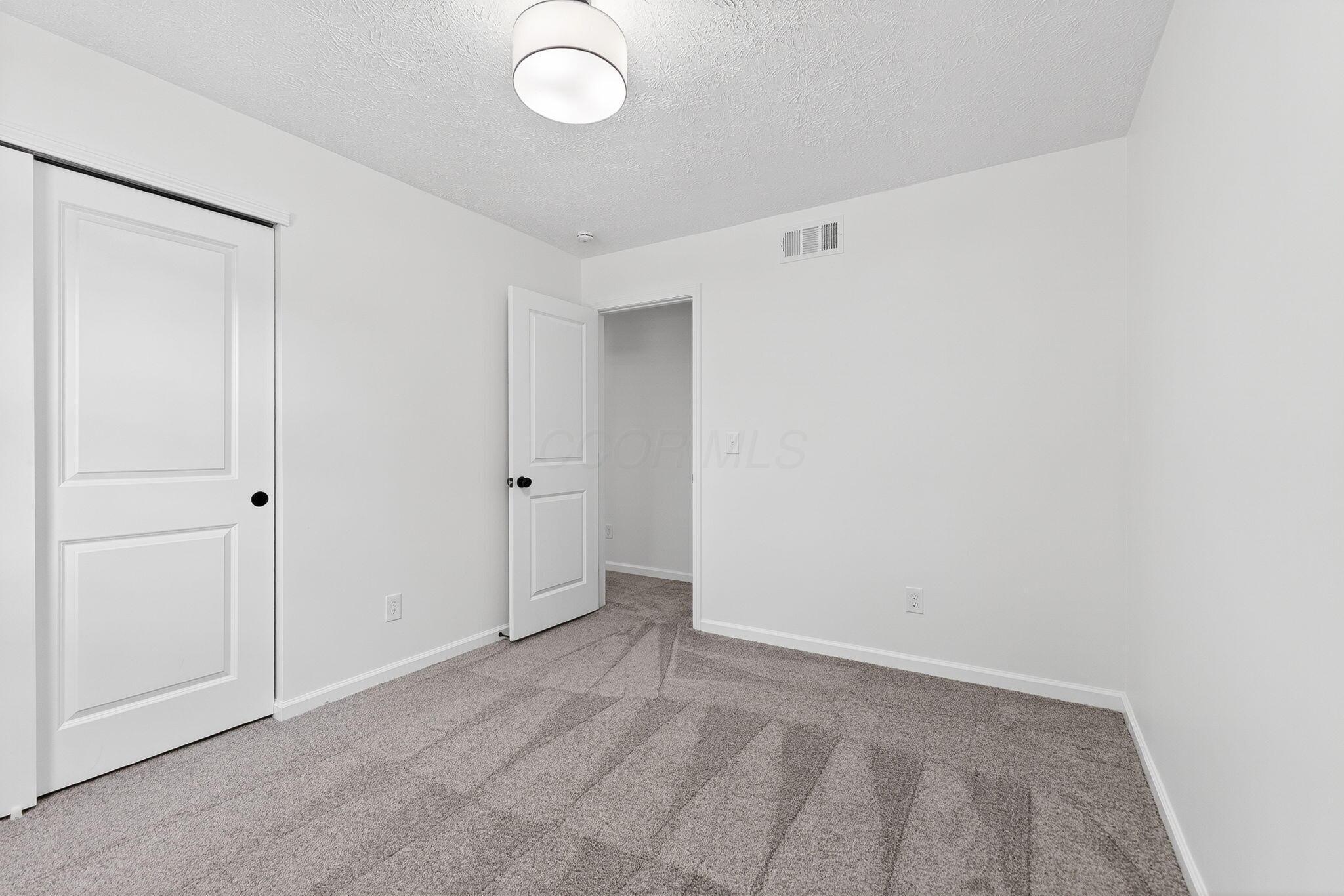 181 Greenbrier Road Sunbury, OH 43074 - Photo 30 of 60 181 Greenbrier (Interior)-40