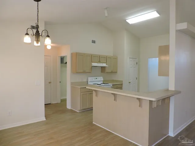 $1,895 | 6837 Fort Deposit Drive, Pensacola, FL 32526