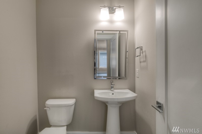 938 223rd Street Southeast, Unit 18S Bothell, WA 98021 - Photo 10 of 23