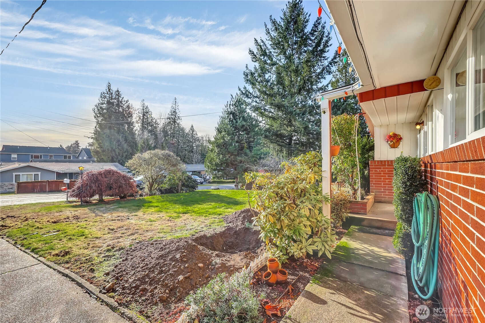5118 Northeast 3rd Street Renton, WA 98059 - Photo 2 of 40