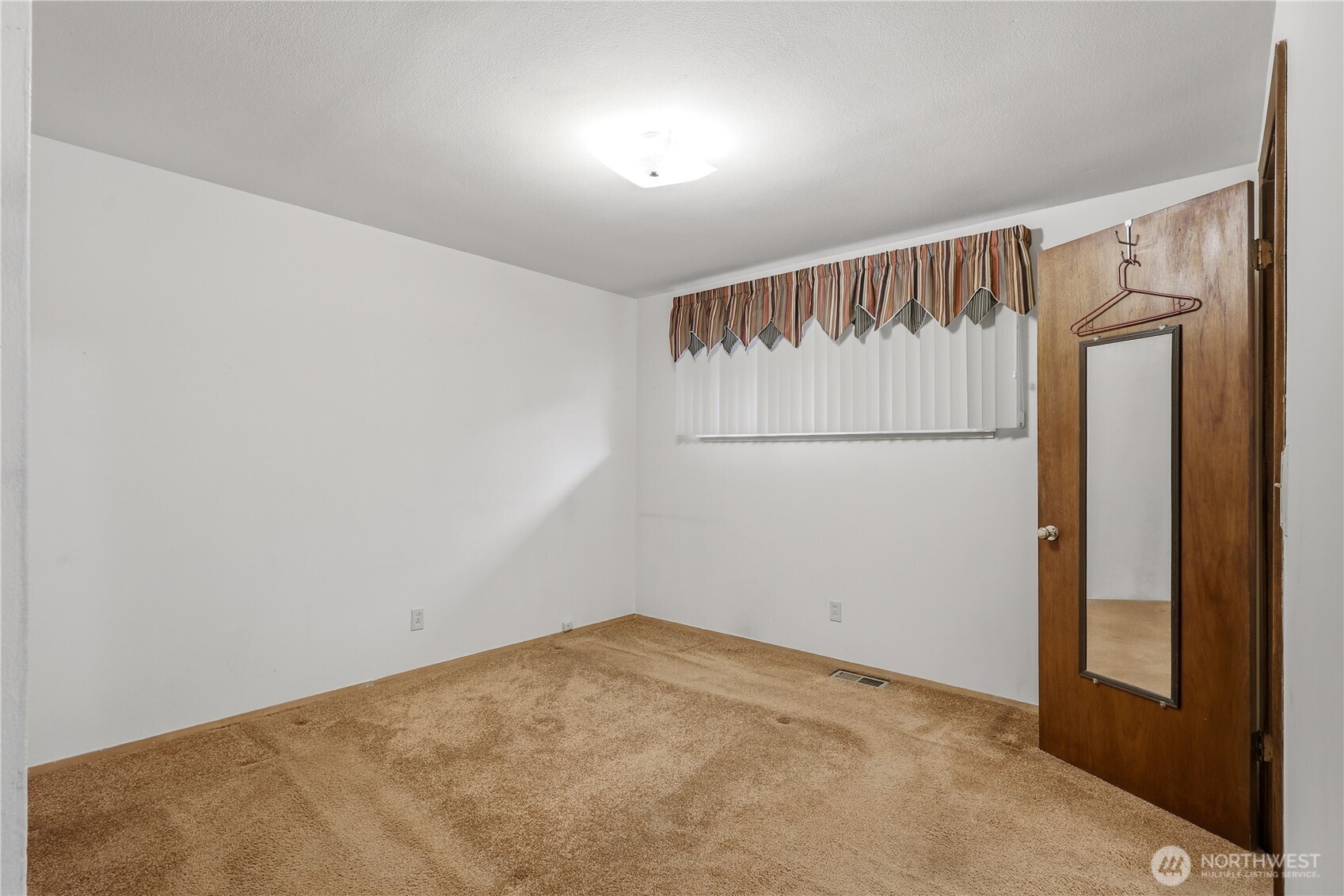 5118 Northeast 3rd Street Renton, WA 98059 - Photo 28 of 40