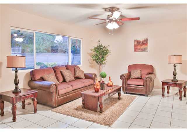 139 East View Street Fallbrook, CA 92028 - Photo 3 of 10