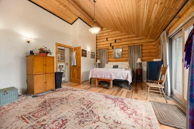 $569,600 | 5957 Landing Lane, Fremont, MI 49412