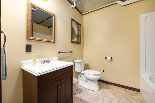 $569,600 | 5957 Landing Lane, Fremont, MI 49412