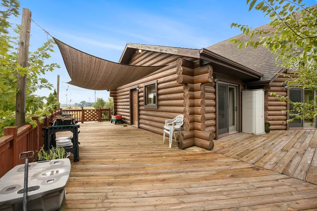 $569,600 | 5957 Landing Lane, Fremont, MI 49412