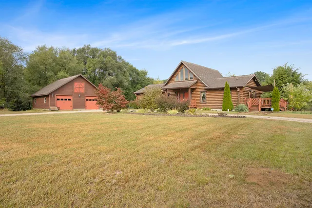 $569,600 | 5957 Landing Lane, Fremont, MI 49412