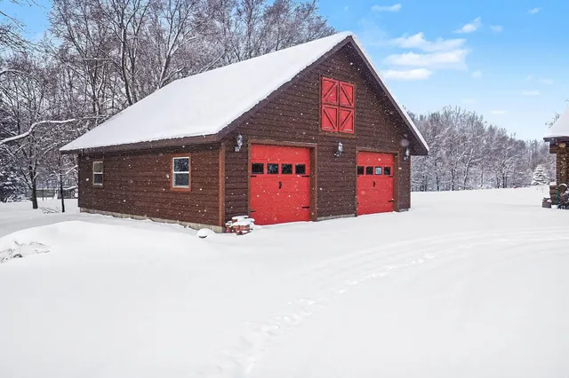 $569,600 | 5957 Landing Lane, Fremont, MI 49412