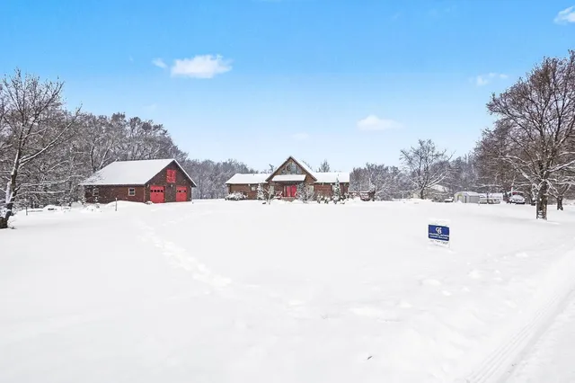 $569,600 | 5957 Landing Lane, Fremont, MI 49412