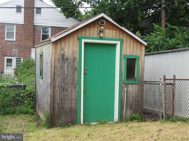 4420 Manorview Road Baltimore, MD 21229 - Photo 19 of 19 Exterior Rear