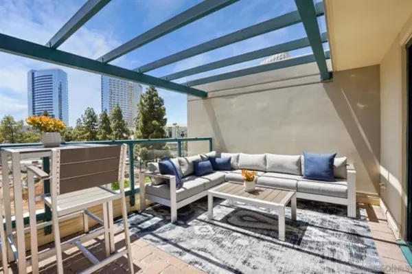 $6,700 | 160 West Island Avenue, San Diego, CA 92101