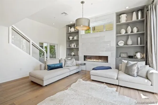 $6,700 | 160 West Island Avenue, San Diego, CA 92101