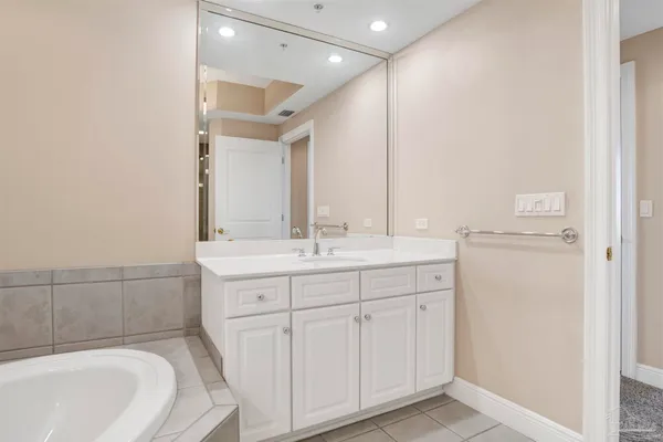 $2,695 | 608 Lost Key Drive, Unit 701C, Pensacola, FL 32507