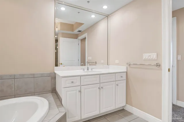 $2,800 | 608 Lost Key Drive, Unit 701C, Pensacola, FL 32507