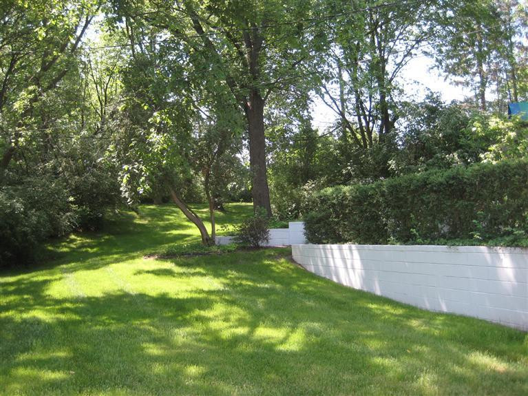 2214 Devonshire Road Ann Arbor, MI 48104 - Photo 18 of 22 Photo 18