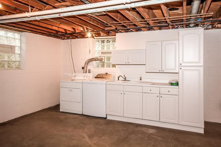 2214 Devonshire Road Ann Arbor, MI 48104 - Photo 21 of 22 Photo 21
