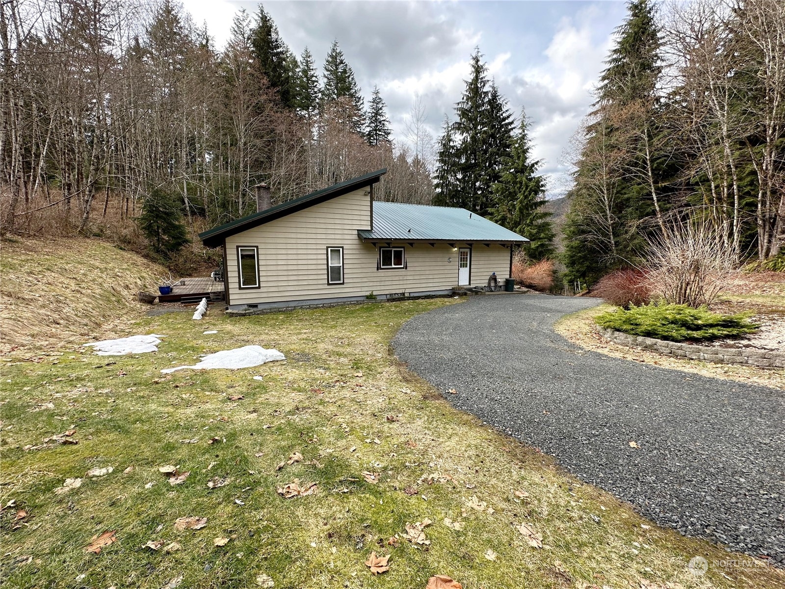 421-45 Mienars Road Morton, WA 98356 - Photo 9 of 39 Gallery Image 9