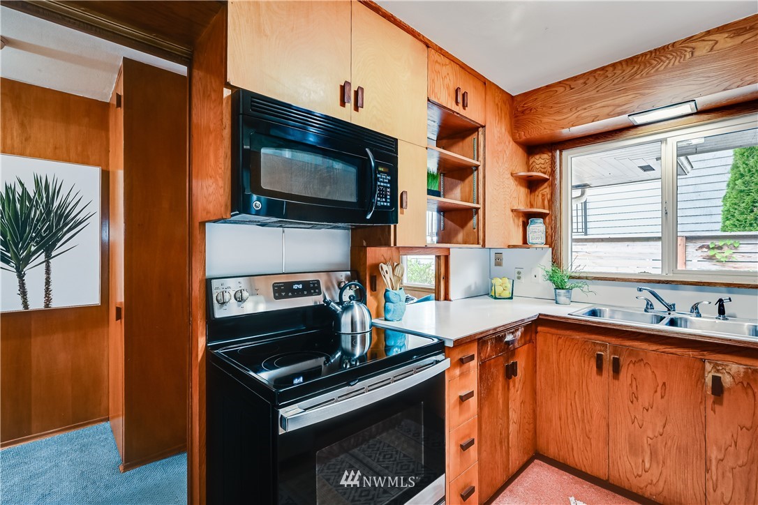 518 North 75th Street Seattle, WA 98103 - Photo 12 of 40 Gallery Image 12