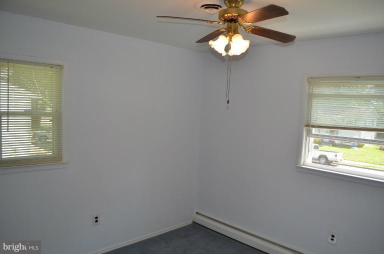 15408 Michigan Rd. Woodbridge, VA 22191 - Photo 11 of 29 Bedroom