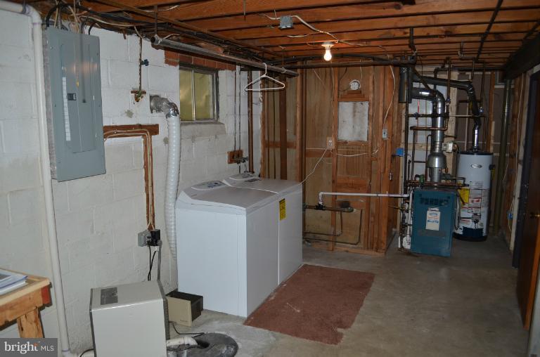 15408 Michigan Rd. Woodbridge, VA 22191 - Photo 12 of 29 Basement