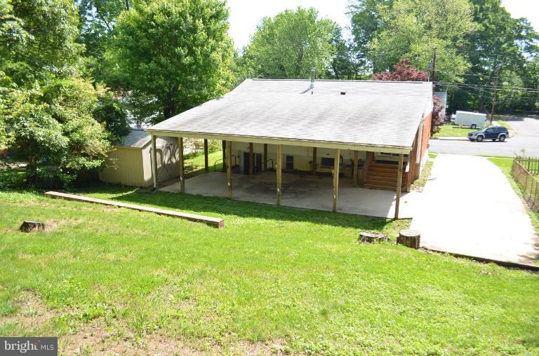 15408 Michigan Rd. Woodbridge, VA 22191 - Photo 17 of 29 Exterior (Rear)