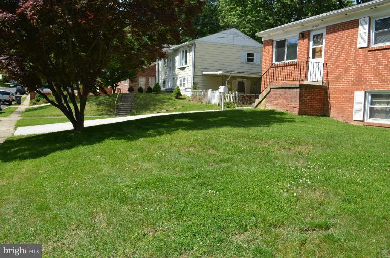 15408 Michigan Rd. Woodbridge, VA 22191 - Photo 18 of 29 Exterior (Front)