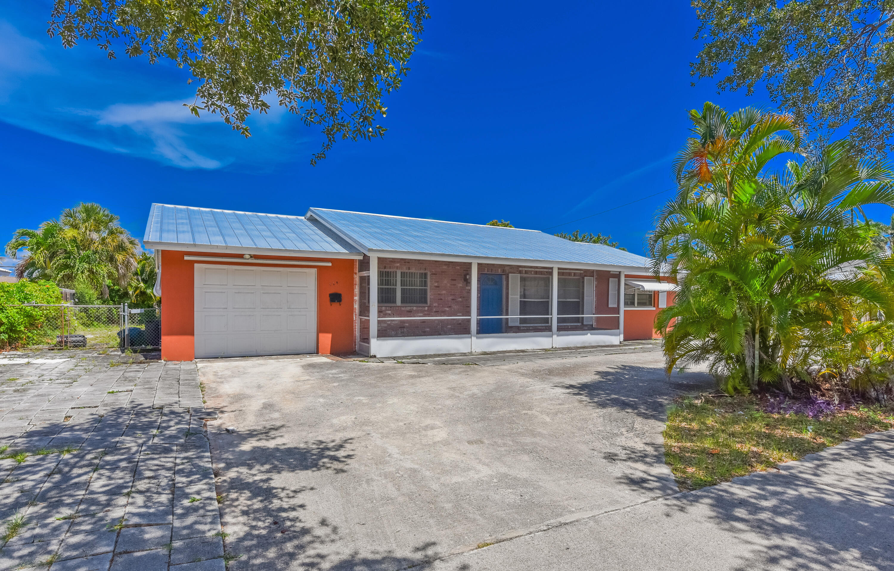 928 Prosperity Farms Road North Palm Beach, FL 33408 - Photo 12 of 24 928 Prosperity Farms Rd_Claudia Ford_11