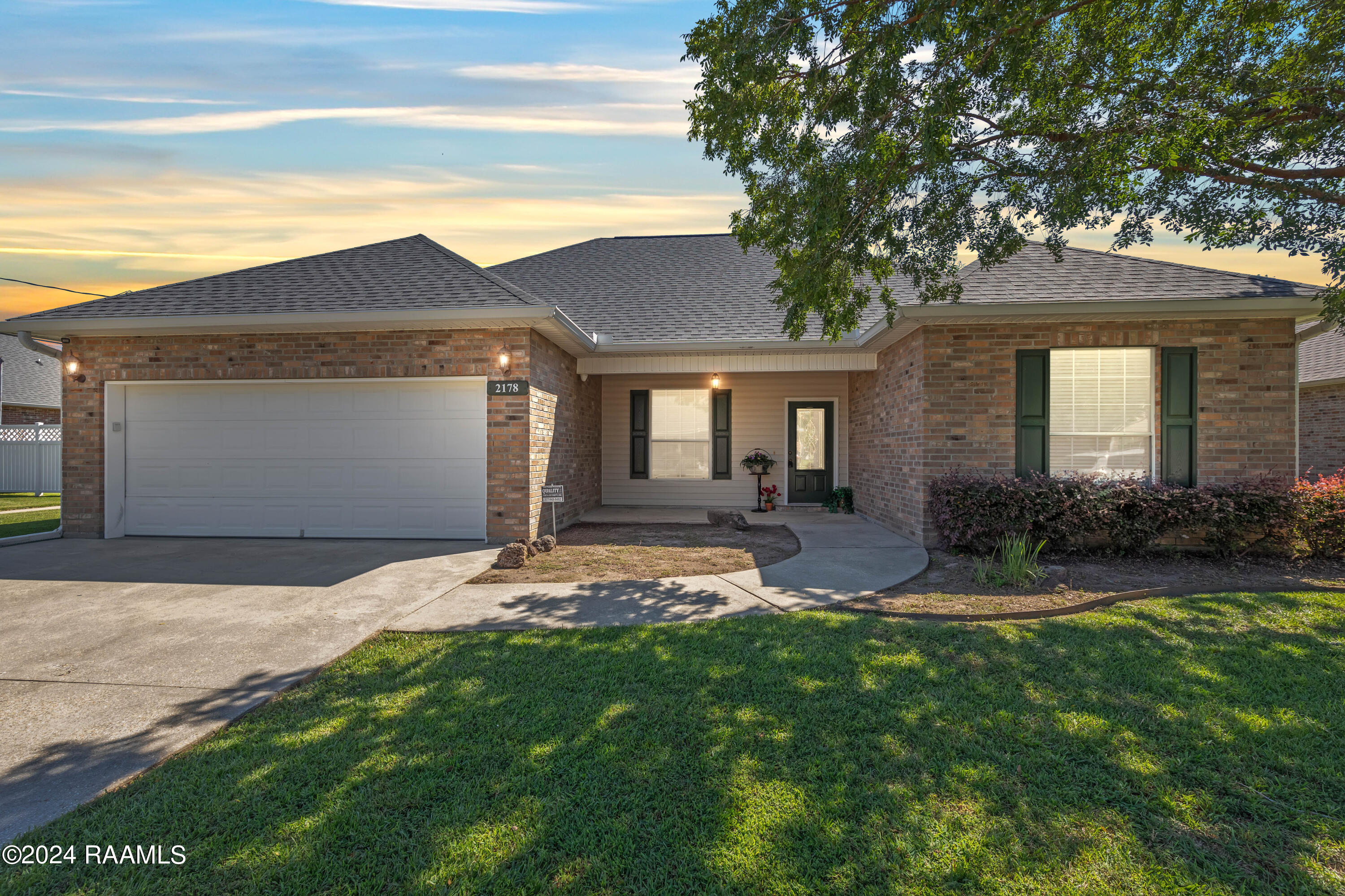 2178 Dustin Morgan Loop Opelousas, LA 70570 - Photo 1 of 28 twilight_1
