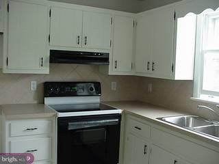 71 Maugers Mill Road Pottstown, PA 19464 - Photo 4 of 5 Gallery Image 4