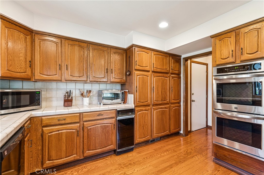 524 Golf Course Road Lake Arrowhead, CA 92352 - Photo 19 of 71