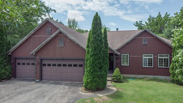 $475,000 | 15792 York Center Road, Thomson, IL 61285