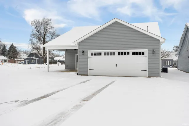 $314,900 | 1053 East Wabash Street, Frankfort, IN 46041