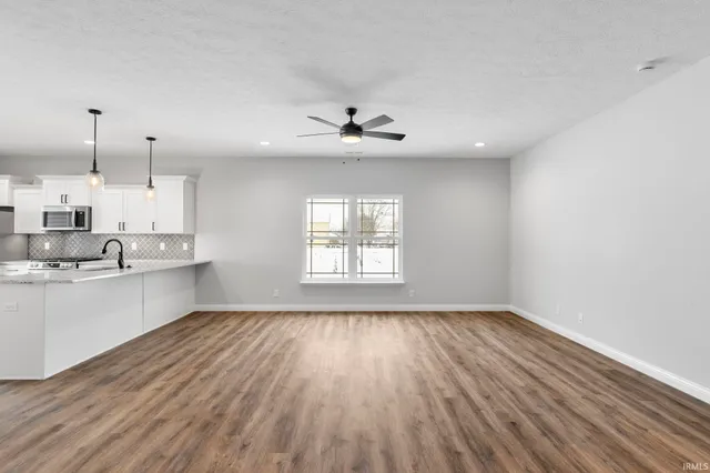 $314,900 | 1053 East Wabash Street, Frankfort, IN 46041