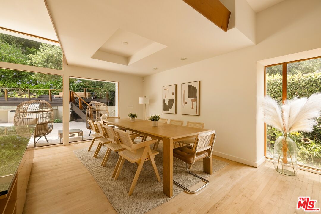 3600 Mandeville Canyon Road Los Angeles, CA 90049 - Photo 6 of 26